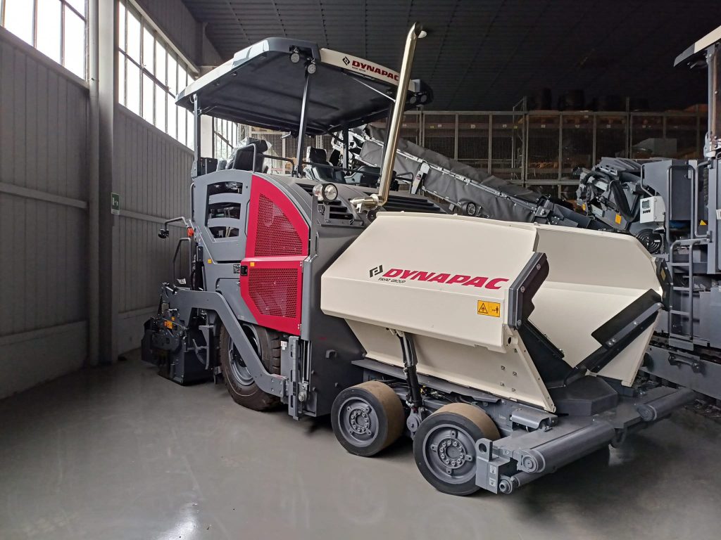 PAVER DYNAPAC SD2500WS - Roadcon international